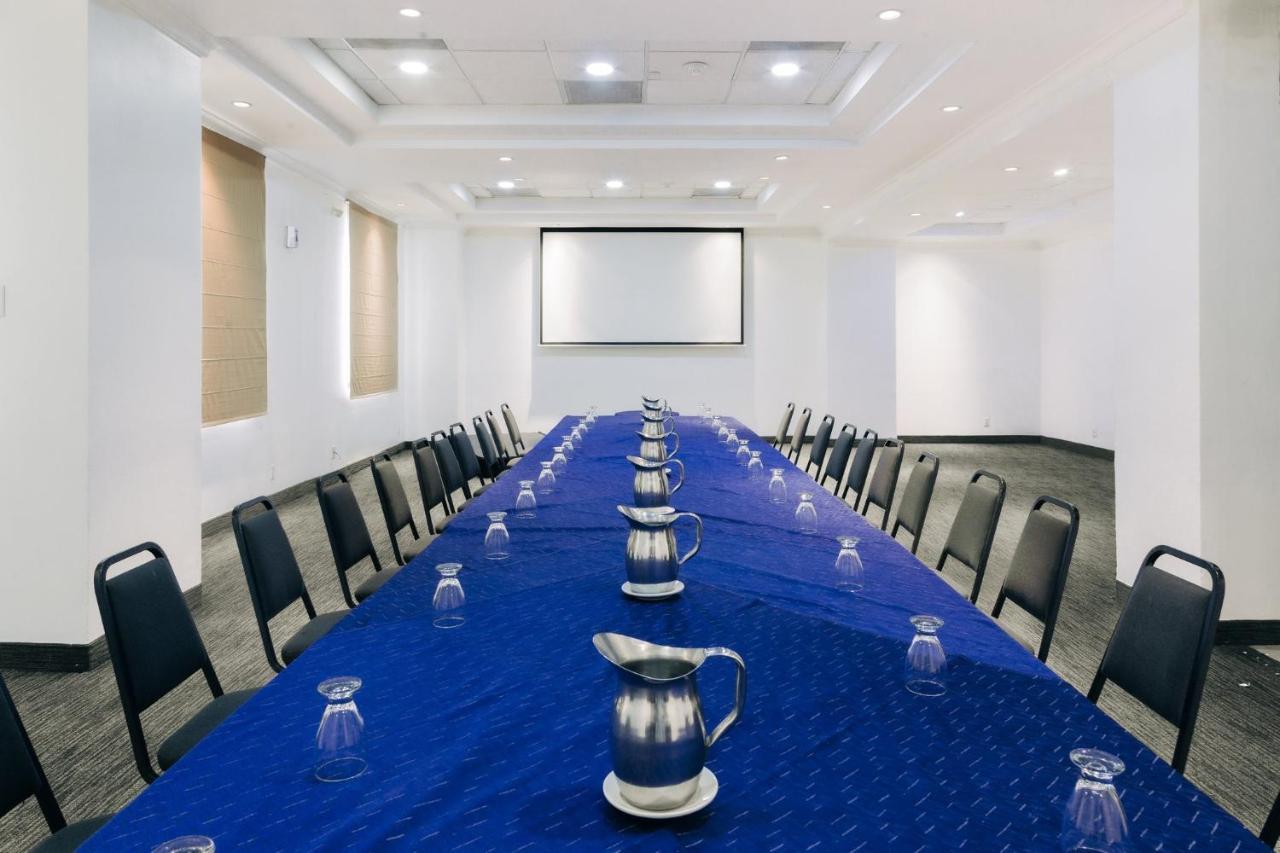 Holiday Inn San Salvador By Ihg Buitenkant foto